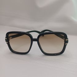 Sunglasses GUCCI 1066S $300
