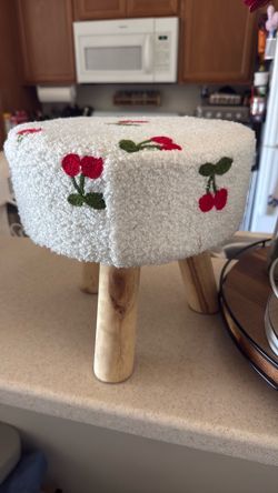 Cherry stool
