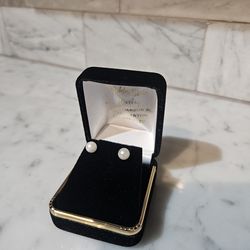 Pearl Earrings - never worn