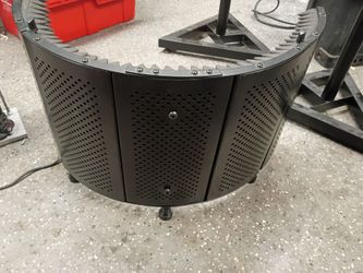 Microphone isolation curve