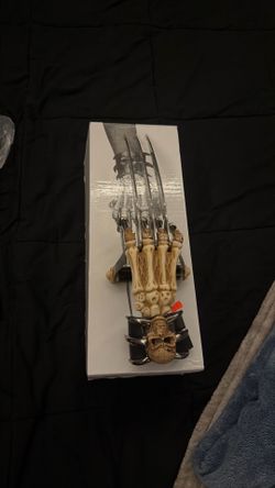bone wolverine hand claw