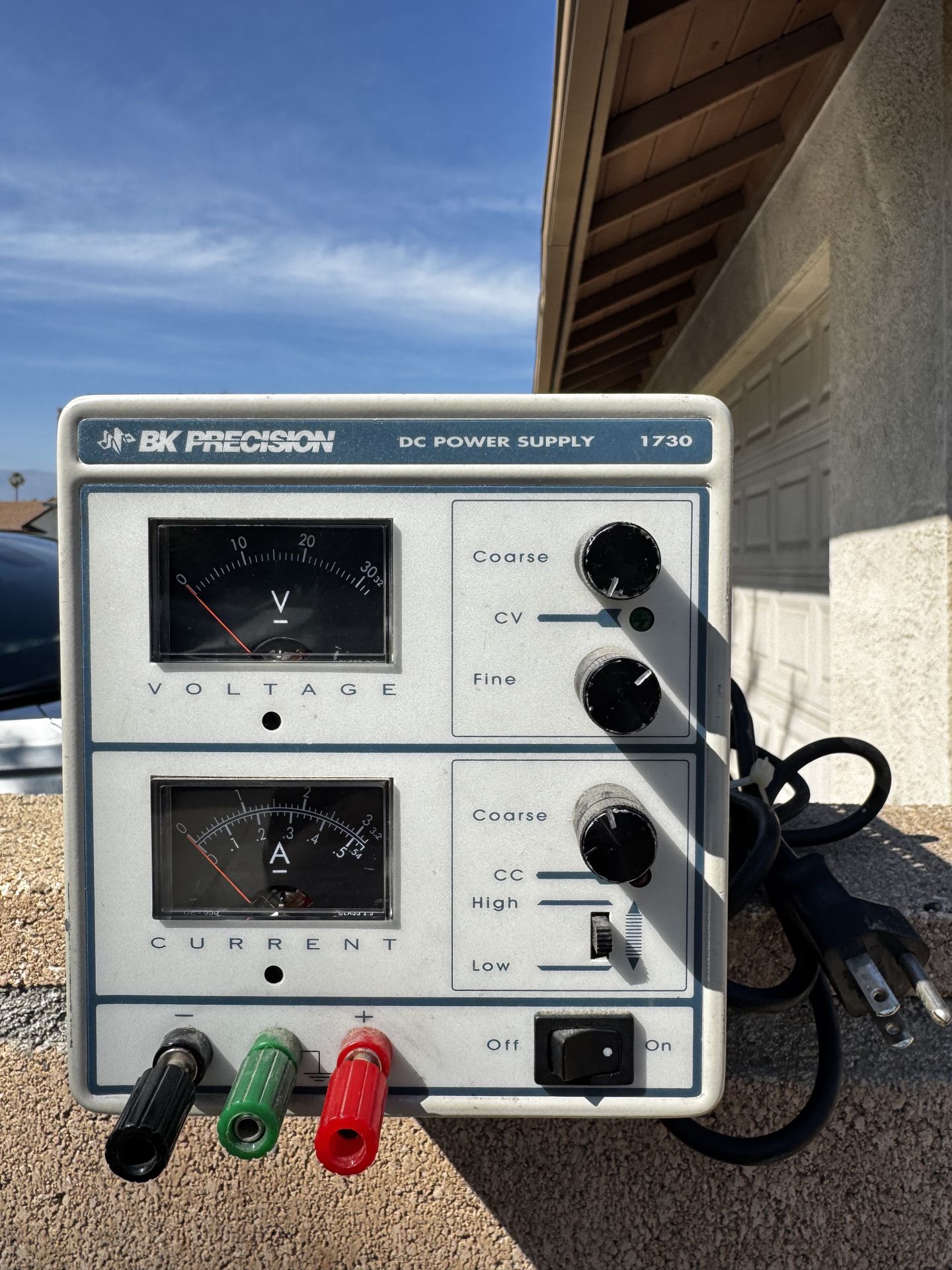 BK PRECIION dc power supply 1730