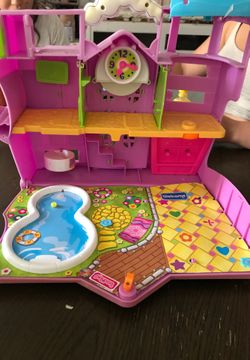 Girls Play house