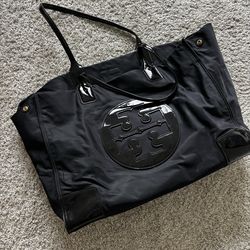 Stylish Black Tote Bag – Large & Spacious