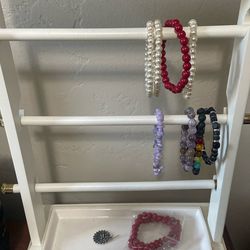 JEWELRY ORGANIZER