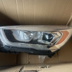2017-2019 Ford Escape Headlight 