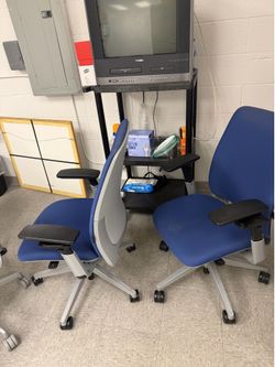 Free Used Office chairs