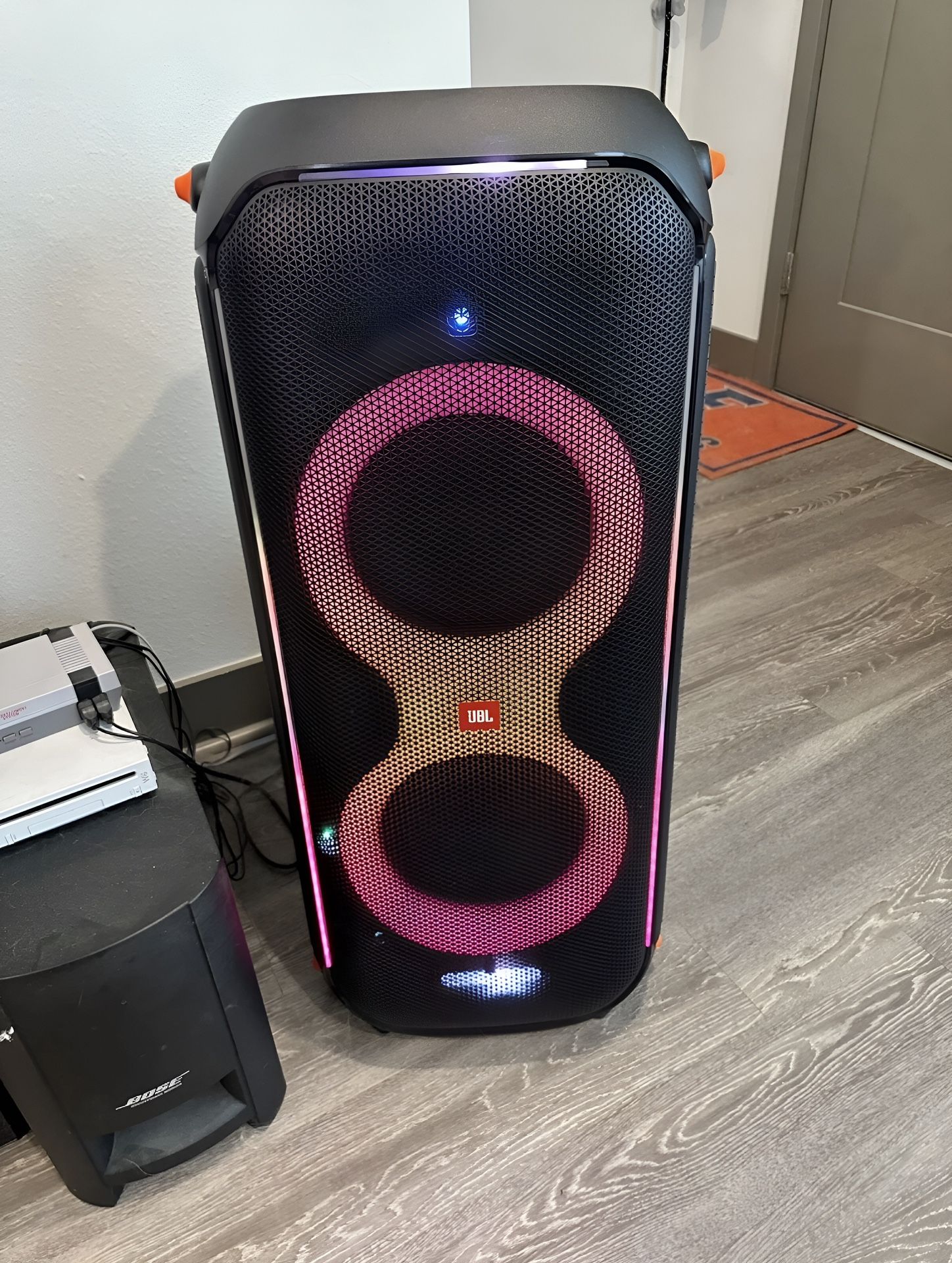 JBL PartyBox 710 – MASSIVE BASS - 800W Party Speaker | Like New (Send Your Best Offer)