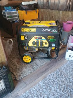 Champion Global Power Equipment Dual Fuel 7850 W Generator In New Condition Only Used Handful Of Times. $650 Or Best Offer!! Will Deliver !!!