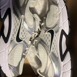 Nike V5 Shoes