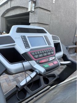Sole F85 treadmill