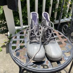 Sperry Duck Boots Size 6 