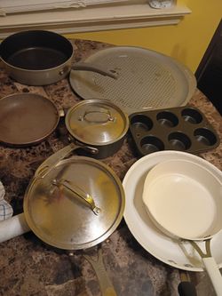Assorted cookware set pots and pans