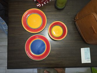 Royal Norfolk Mambo Dinner Plates And Bowls