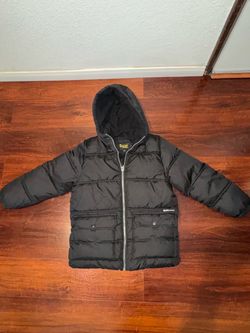 Xtreme Black Hooded Puffer Jacket Boys Small 8