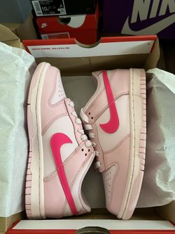 Dunk Low Triple Pink