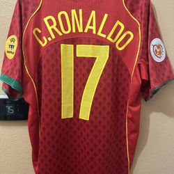 Nike Men's Portugal C.Ronaldo 17 Home Jersey