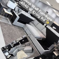 ✨️ Sectional Sleeper ✨️ Furniture Queen Bedrooms, Dining Avail 