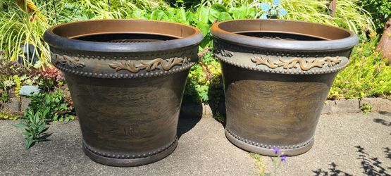 2 Beautiful Large Plastic Brown With Design Flower Pots