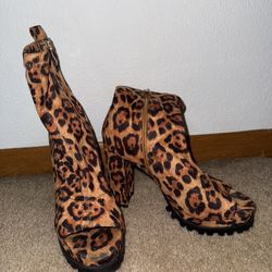 Leopard Boots 