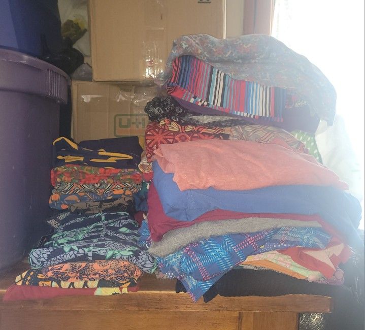 Huge Lularoe Bundle! 57 Peices