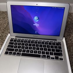 Apple MacBook Air Monterey