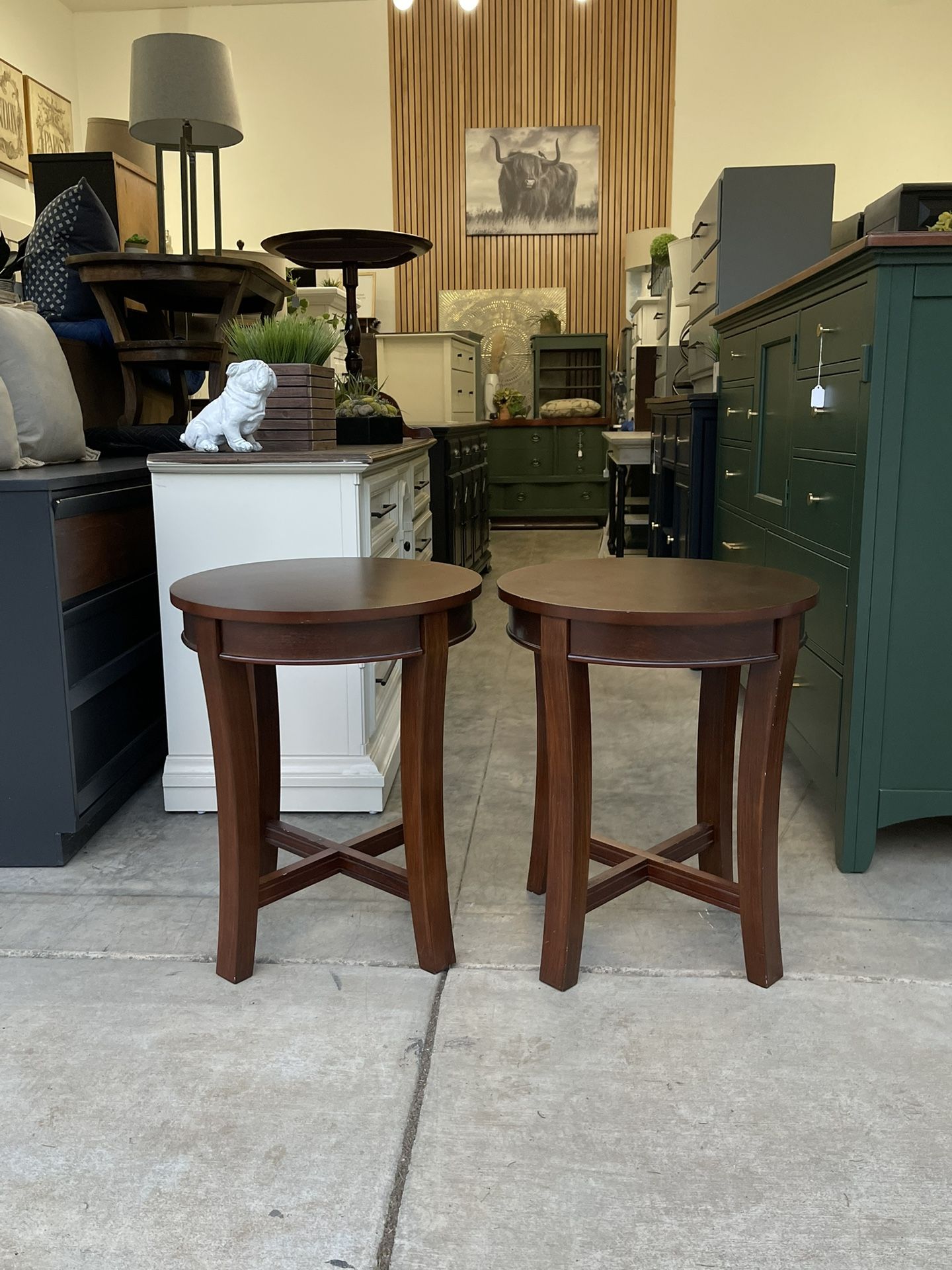 Round Living Room Tables, For Both