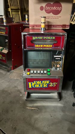 Antique slot machine machines do not work missing pieces