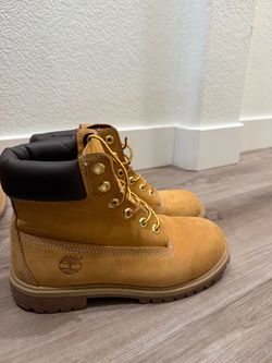 women's timbs