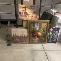 Frames / Toilet Paper Roll