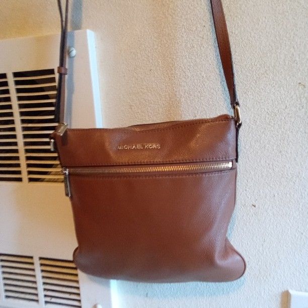 Michael Kors Crossbady Bag