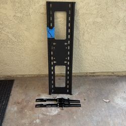 Heavy-Duty TV Wall Mount – Fits Up to 65”+ (Brackets & Bolts Included)y