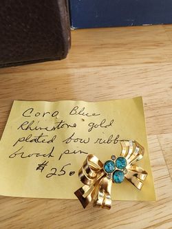 Coro Blue Rhinestone Gold Plated Bow Ribbon Broach Pin