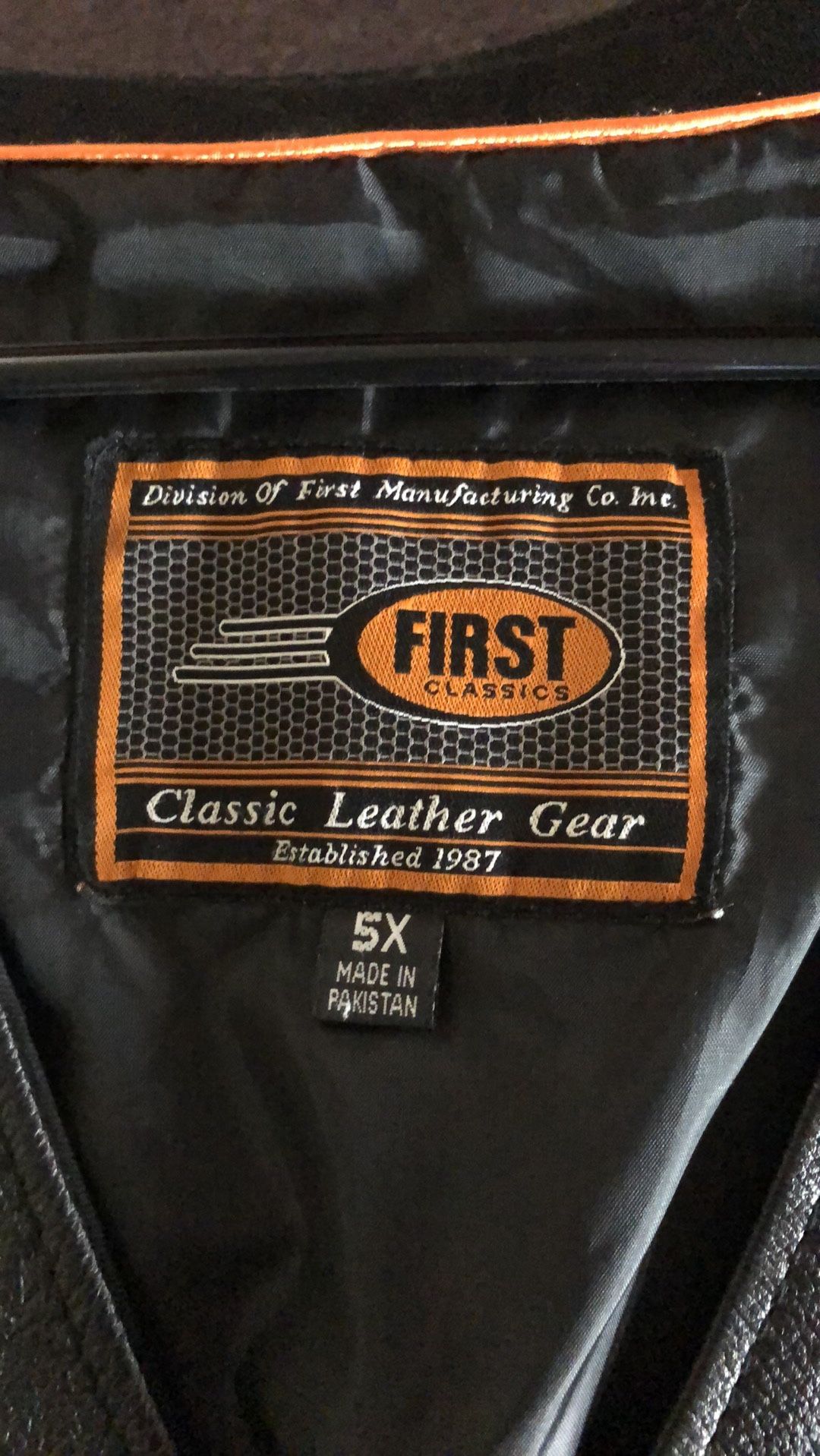 Men’s leather vest