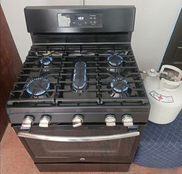 🔥🔆♨️☆GE☆♨️🔆🔥 Black LP Gas Stove  with a Grilled