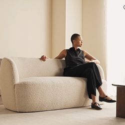 Gwyneth 68” Ivory Boucle Loveseat 