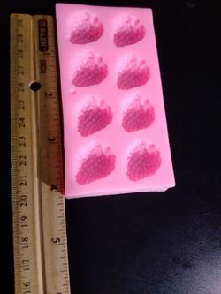 Strawberrie silicon Mold $8