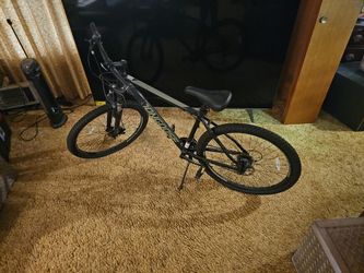 Mongoose Spire 21-Speed Bike