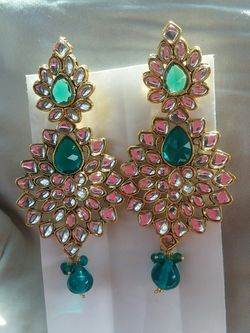 Beautiful Chandelier Aqua Green Yellow Gold Pierced Earrings