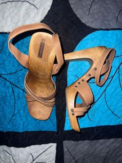 Womens Tan Heels