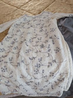 Indian/Pakistani shalwar kameez with duppata