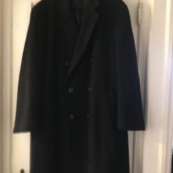 Men’s Black London Fog Overcoat in Good Condition - Size 44