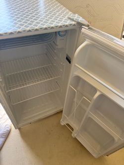 Mini fridge