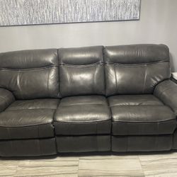 Gray Leather Sofas With Recliners