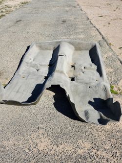 Carpet for a 20004 Lincoln town car Cartier L just had it puser washed 2 days ago  100 bucks and I have more Lincoln parts for sale