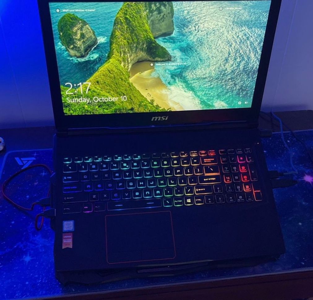 MSI Gaming Laptop GE63 Raider RGB 9SE w/ Mouse + Cooling Pad + Oversized Mouse Pad