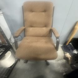 Executive office chair