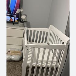 Baby crib