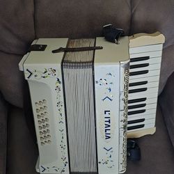 ACCORDION MADE IN GERMANY $450 OBO
