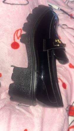 Fashion shoes